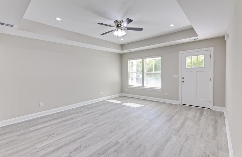 30 Bonnie Burn Rd, Goose Creek, SC 29445