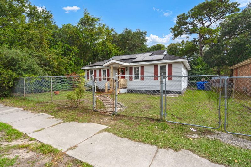 2534 Wecco St, North Charleston, SC 29405