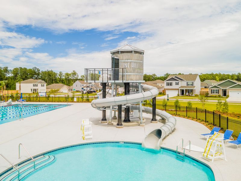 300 Willow Run Dr, Summerville, SC 29486