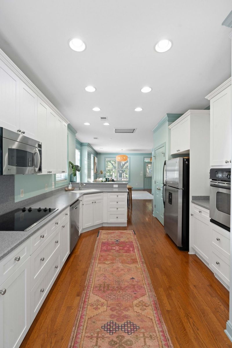 2348 Daniel Island Dr, Charleston, SC 29492