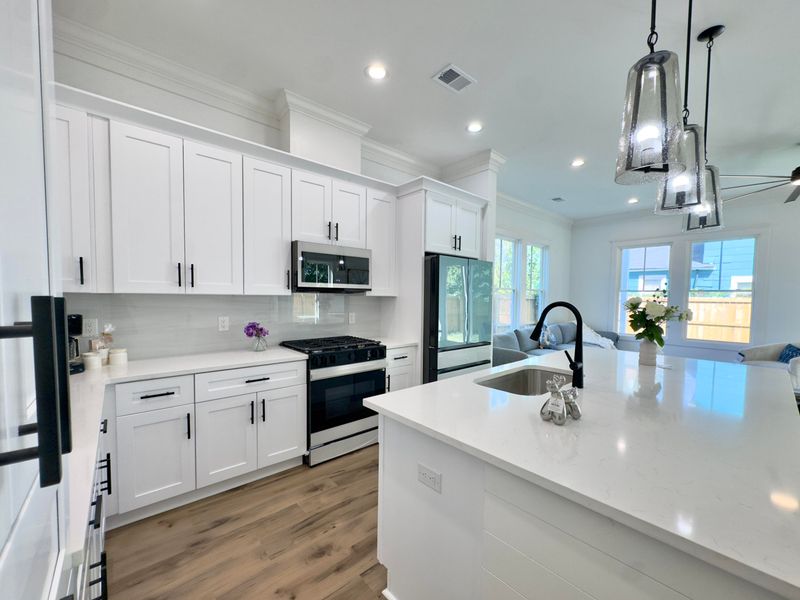 2508 Corona St, North Charleston, SC 29405