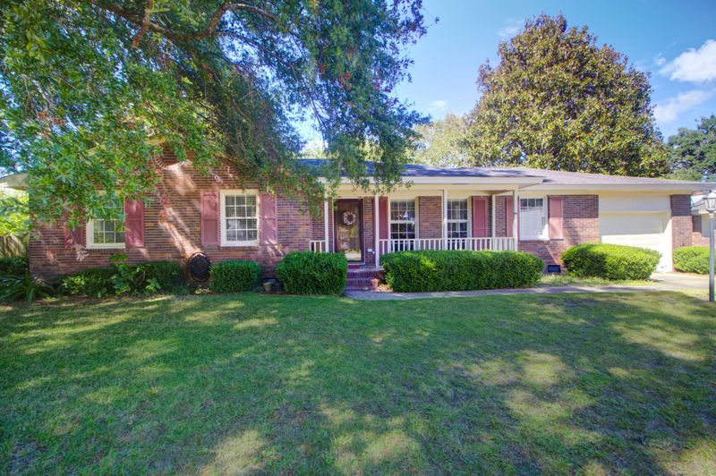 1110 Darwin St, Charleston, SC 29412