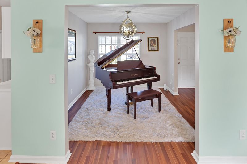 114 Dovetail Cir, Summerville, SC 29483