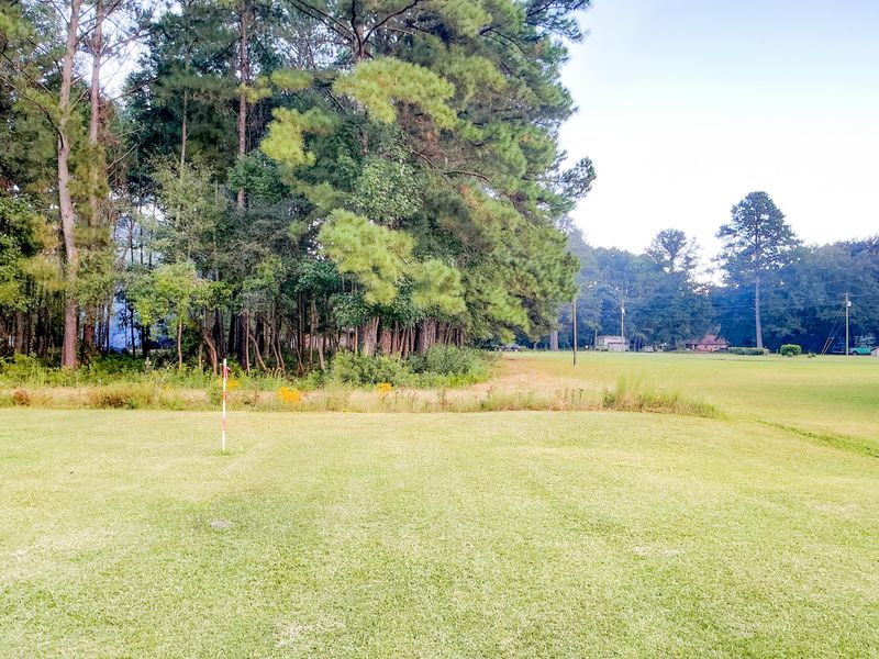 839 Burgin Rd, Mcclellanville, SC 29458
