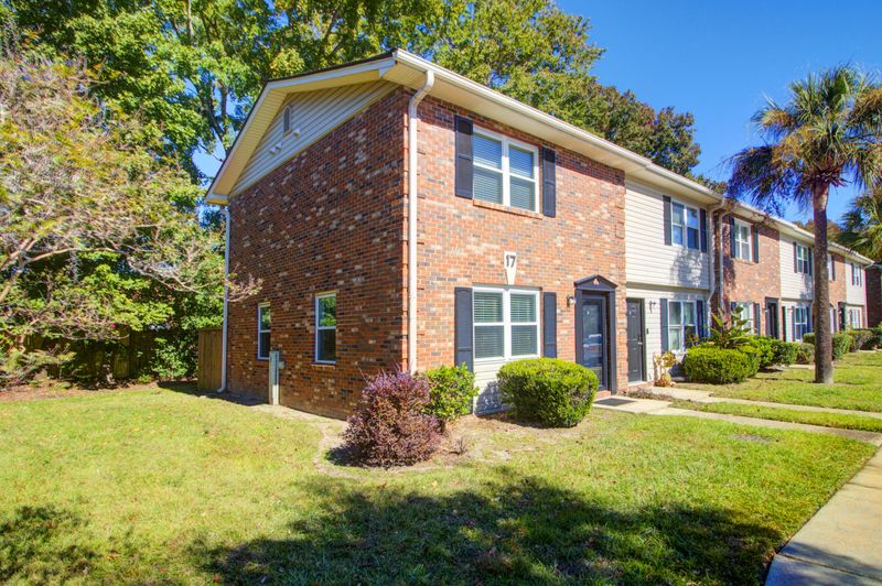 415 Parkdale Dr #17a, Charleston, SC 29414