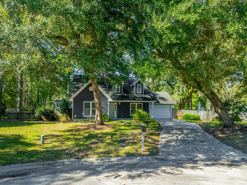 5411 Blufton Ct, North Charleston, SC 29418