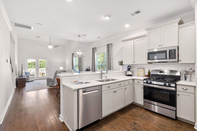 3129 Mulan Ln, Charleston, SC 29414