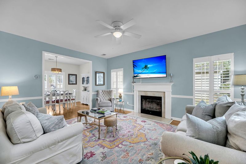 1568 Harborsun Dr, Charleston, SC 29412