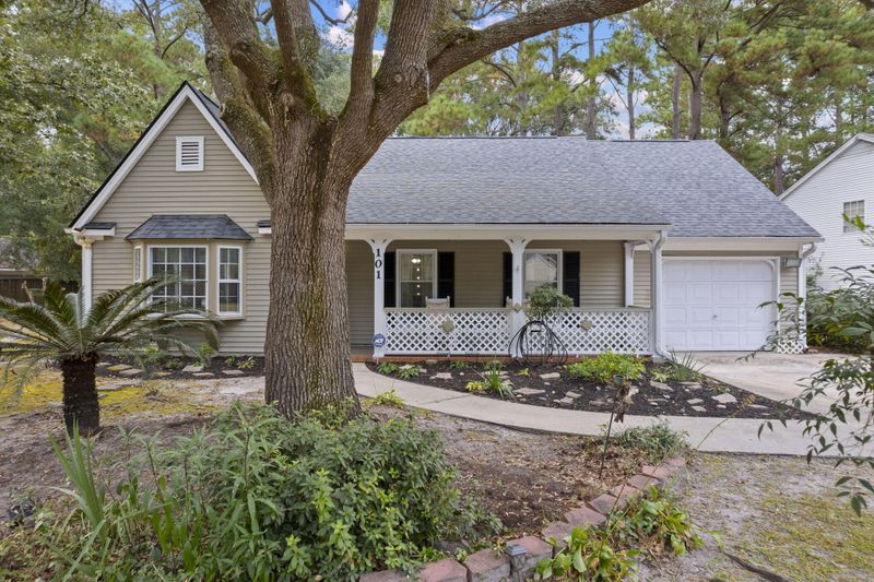101 Alwyn Blvd, Summerville, SC 29485