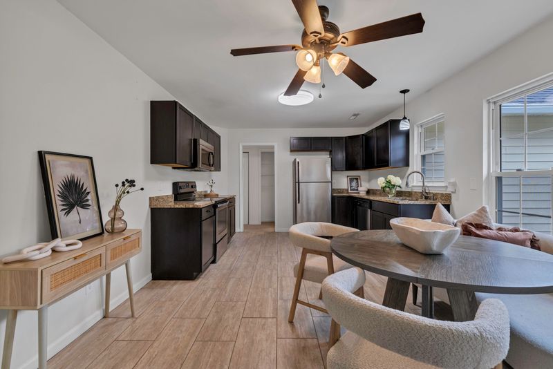 212 Trestlewood Dr, Summerville, SC 29486