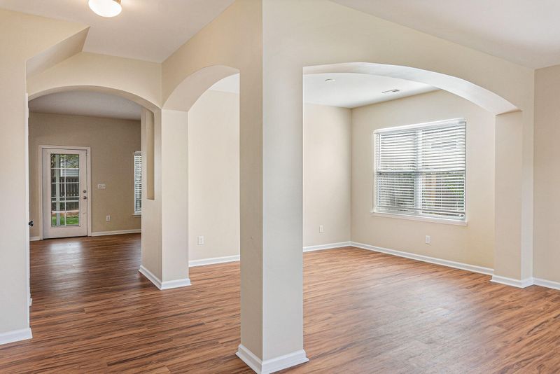 108 Summer View Rd, Summerville, SC 29486