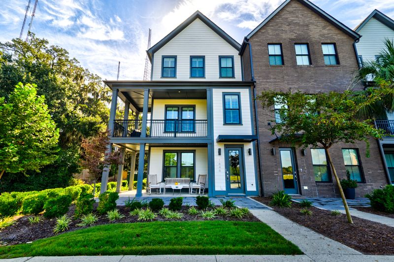 1646 Florentia St, Mount Pleasant, SC 29464