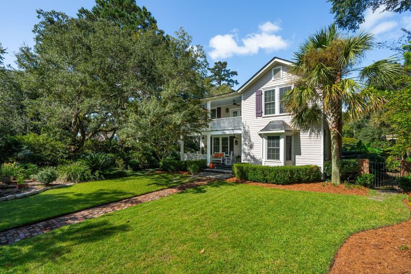 2196 Coker Ave, Charleston, SC 29412