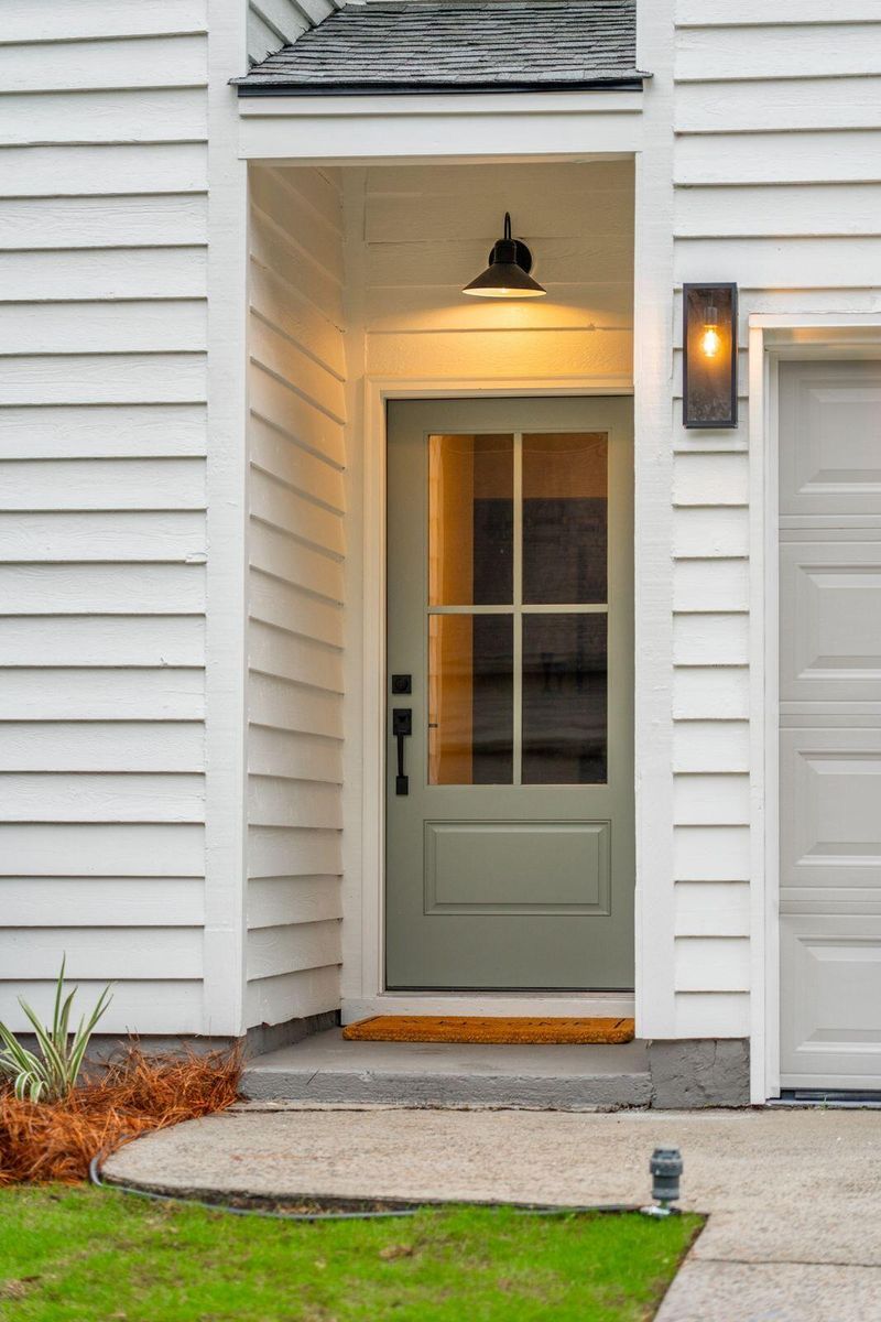 1 Willingham Ct, Charleston, SC 29412