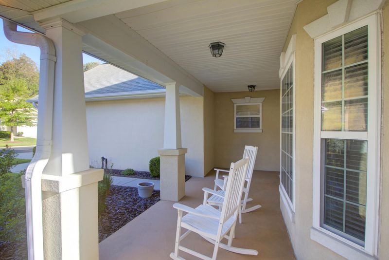 2676 Hanford Mills Ln, North Charleston, SC 29406