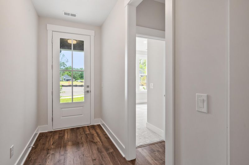 227 Creek Pointe Dr, Moncks Corner, SC 29461