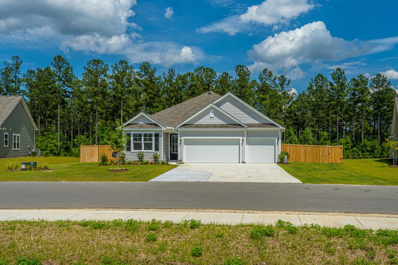 1146 Wading Point Blvd, Huger, SC 29450