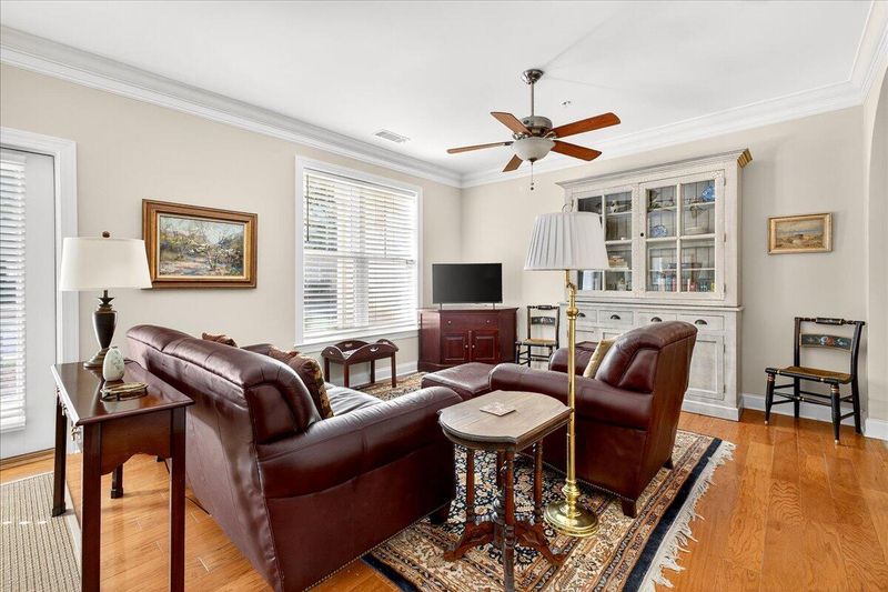 1900 Belle Isle Ave #104, Mount Pleasant, SC 29464