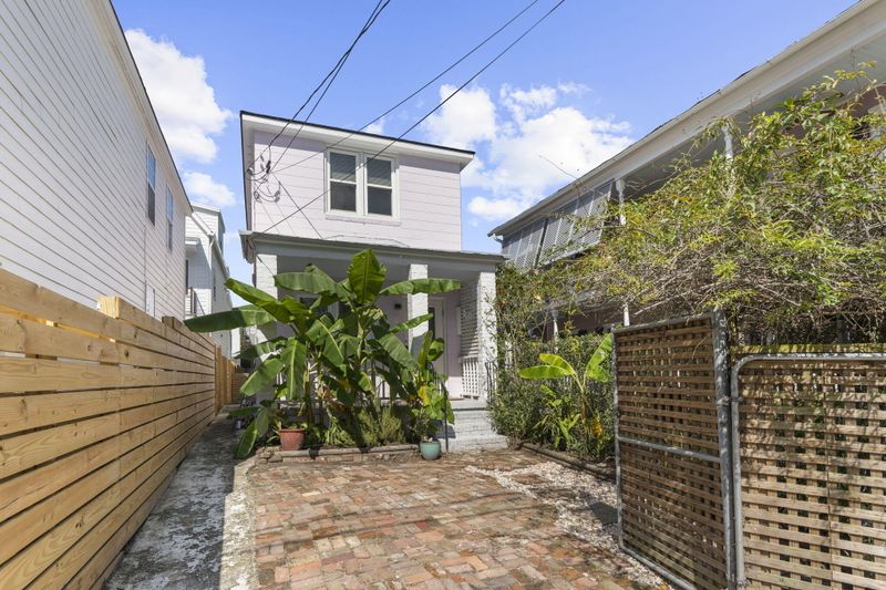 12 Nunan St, Charleston, SC 29403