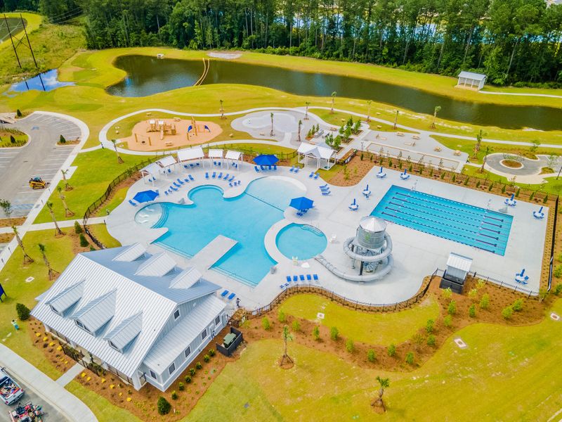 332 Willow Run Dr, Summerville, SC 29486