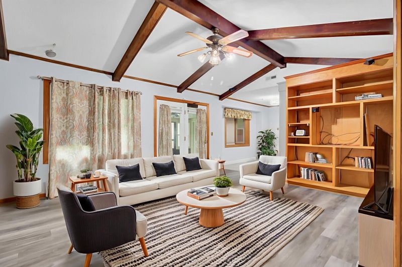 13 Ashland Dr, Charleston, SC 29407