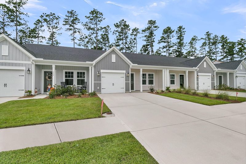 940 Dusk Dr, Summerville, SC 29486