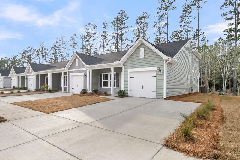 938 Dusk Dr, Summerville, SC 29486
