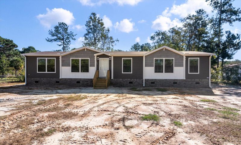 108 Union Ln, Saint Stephen, SC 29479