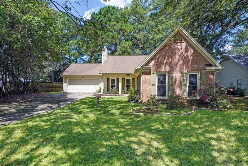 115 Saint Awdry St, Summerville, SC 29485