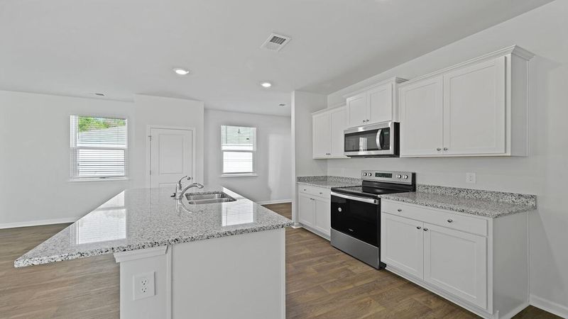 2230 Macallan Blvd, Ravenel, SC 29470