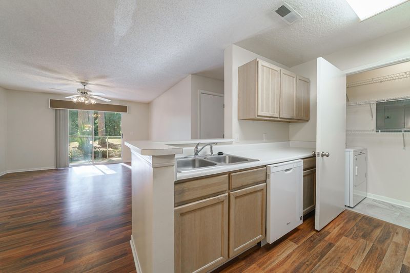 2011 N Highway 17 #1600n, Mount Pleasant, SC 29466