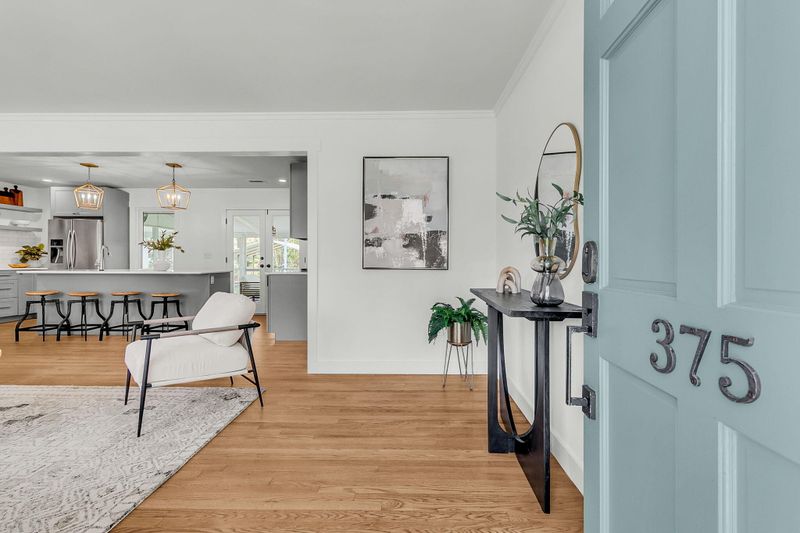 375 Hoff Ave, Charleston, SC 29407
