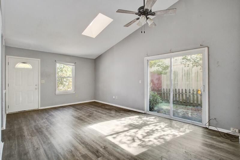 108 Mickler Dr, Ladson, SC 29456