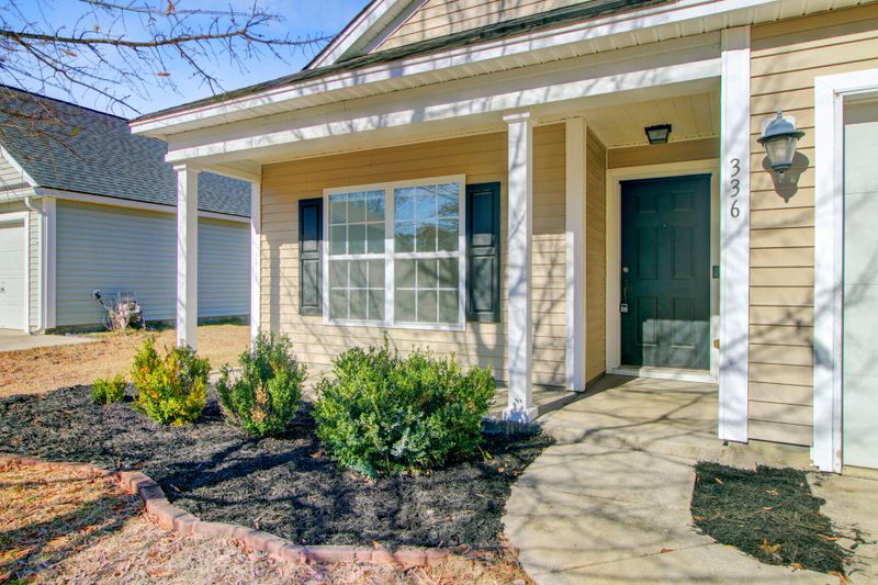 336 Briarbend Rd, Goose Creek, SC 29445