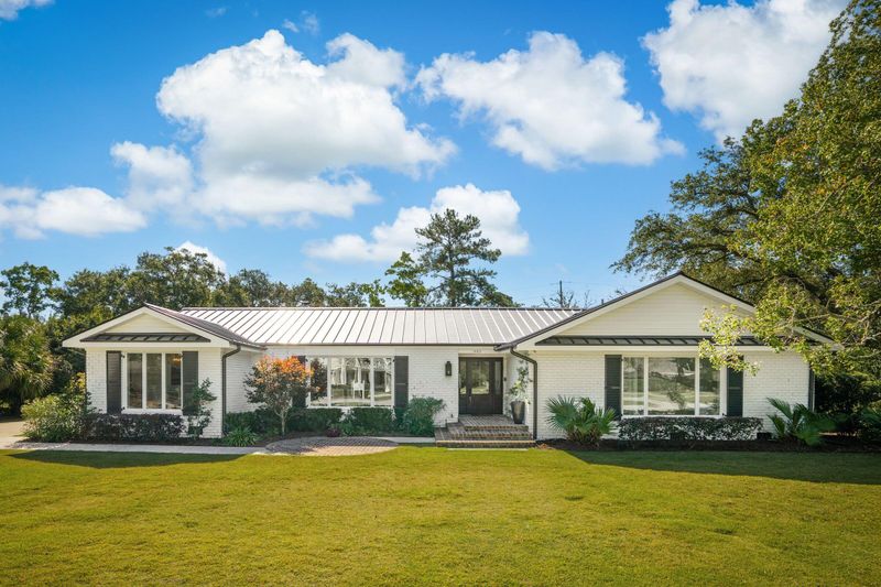 1483 Burningtree Rd, Charleston, SC 29412
