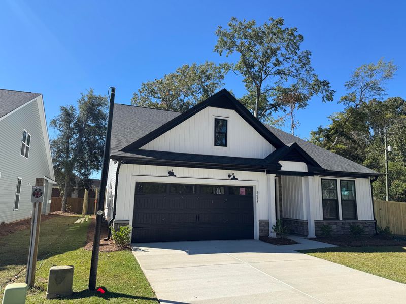 8631 Connor Ct, North Charleston, SC 29406