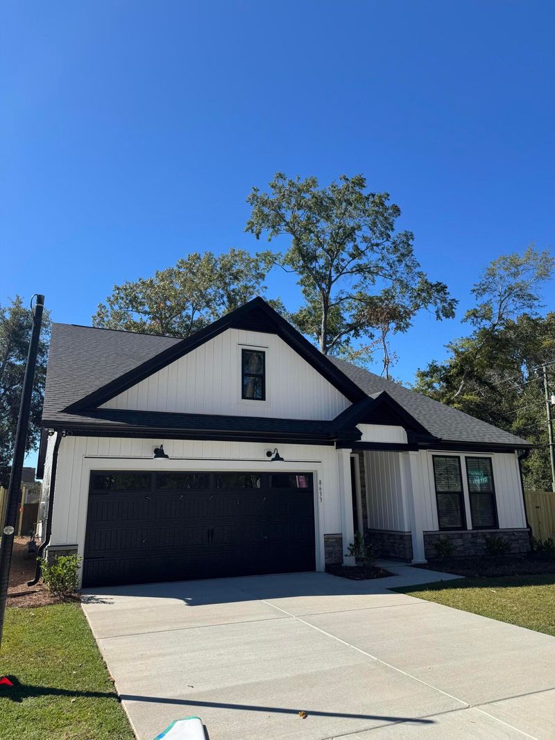 8631 Connor Ct, North Charleston, SC 29406