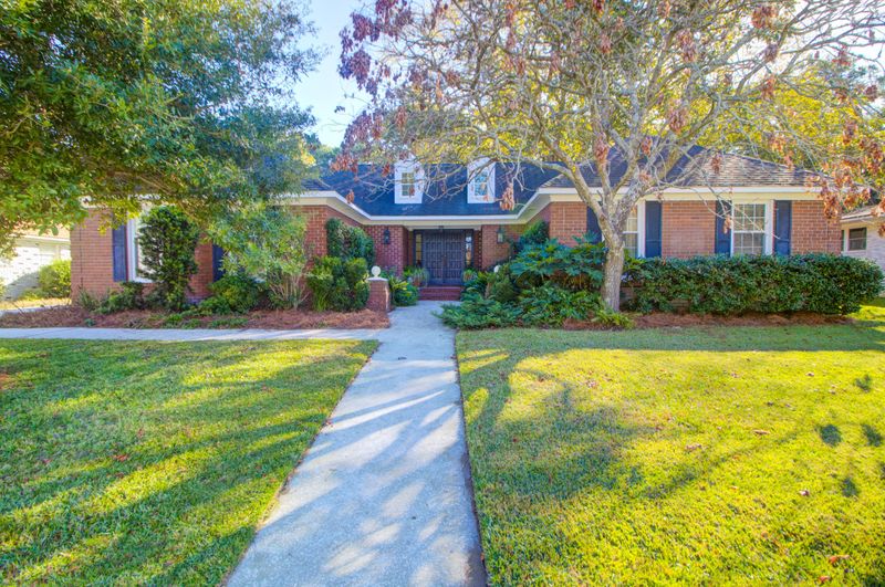 996 Foxcroft Rd, Charleston, SC 29412