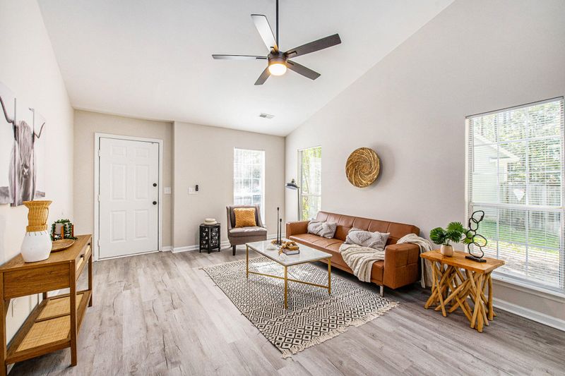 106 Candover Ct, Summerville, SC 29485