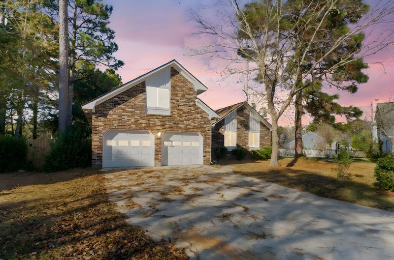 105 Limerick Cir, Summerville, SC 29483