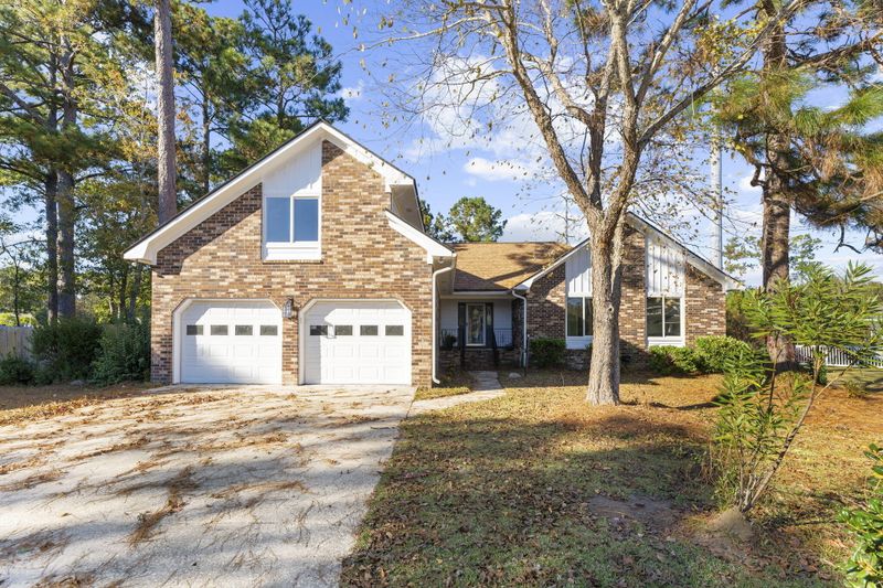 105 Limerick Cir, Summerville, SC 29483