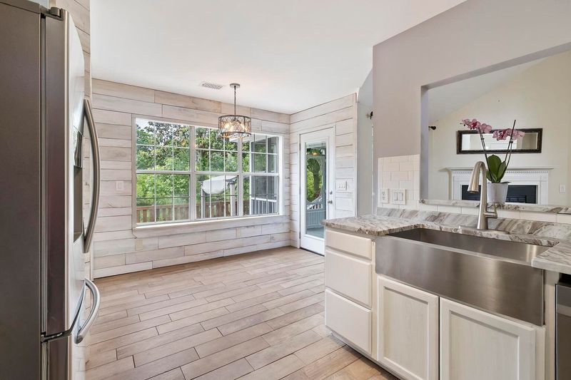 1245 Lakefront Dr, Charleston, SC 29412