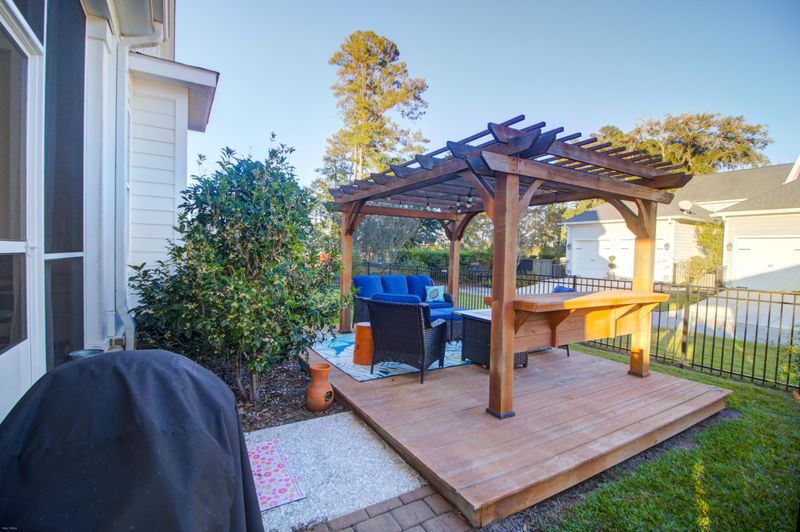 4010 Berberis Ln, Ravenel, SC 29470