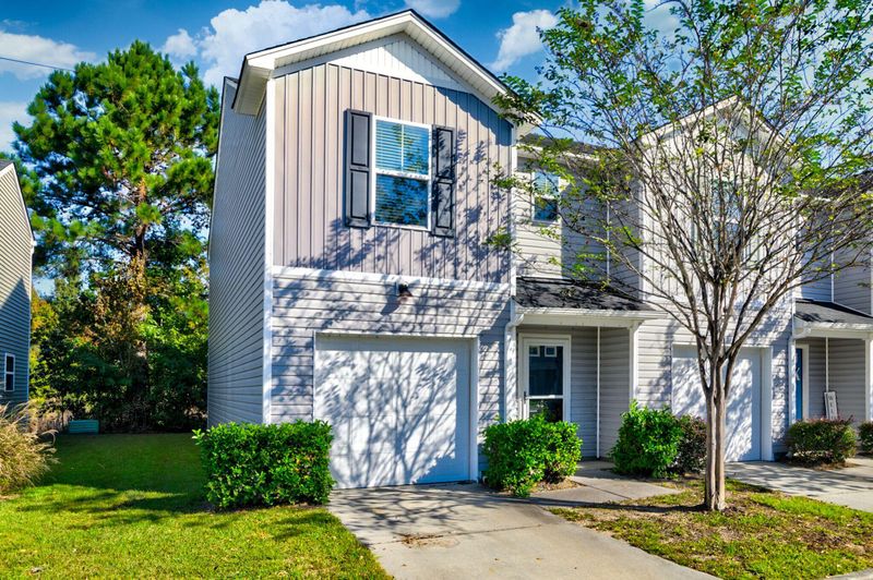 485 Truman Dr, Goose Creek, SC 29445