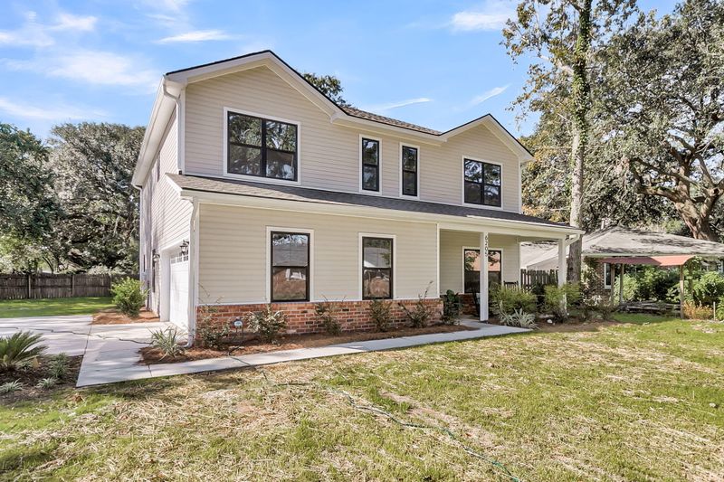 6205 Old Point Rd, Hanahan, SC 29410