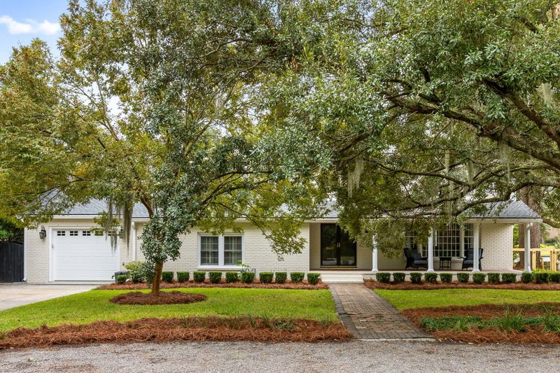 834 Sheldon Rd, Charleston, SC 29407