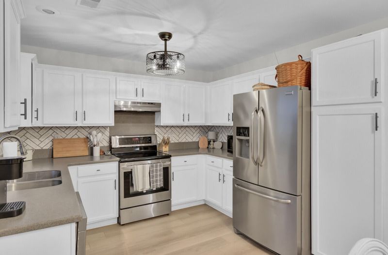 1156 Marsh Harbour Ln, Charleston, SC 29492