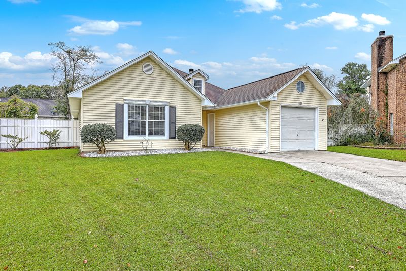 8625 Bentwood Dr, North Charleston, SC 29406