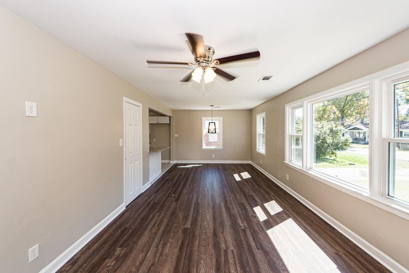 413 Sarah Dr, Goose Creek, SC 29445