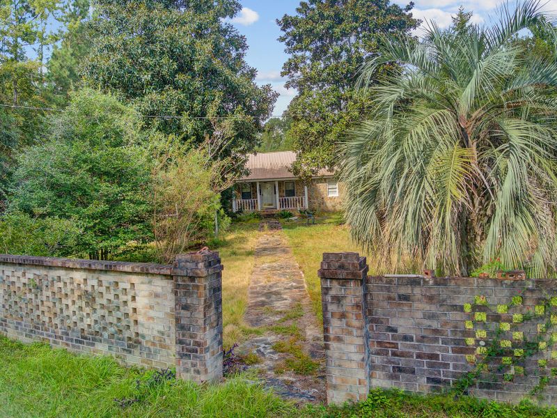 226 Smith Ln, Bowman, SC 29018